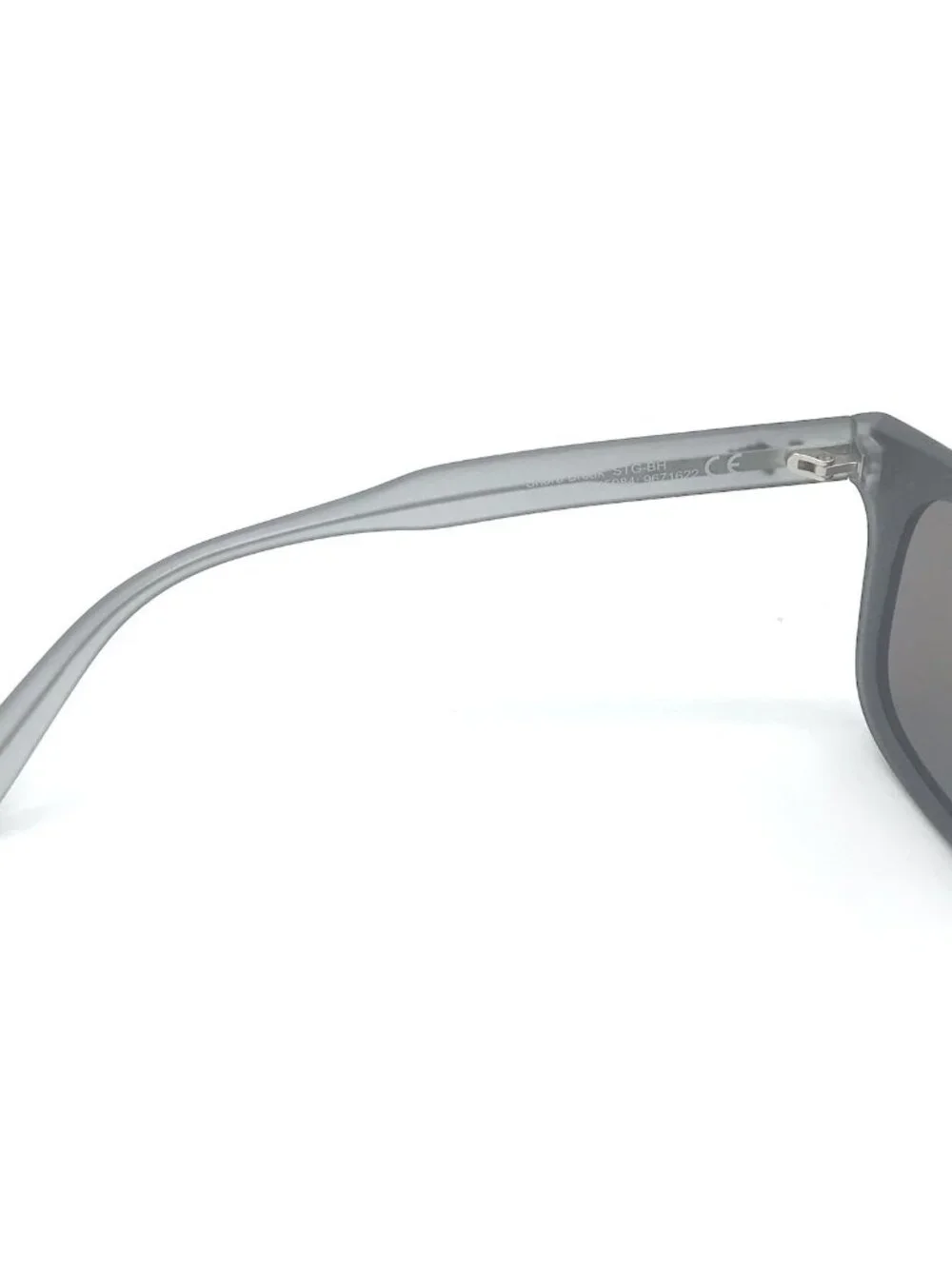 Maui Jim Shore Break MJ 822-02MG Black with Grey / Blue Hawaii Lens